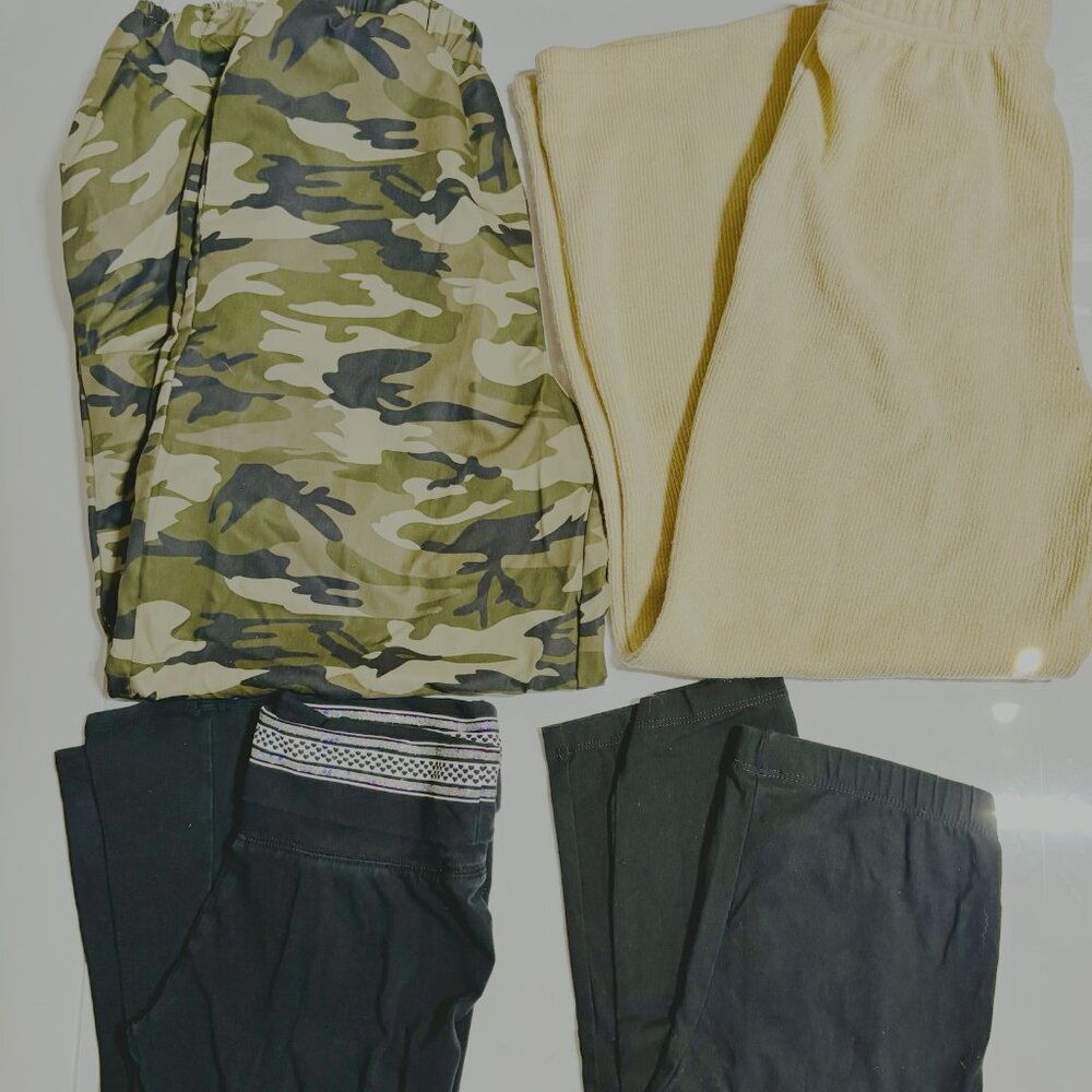 Girls Size 10/12 Jeans and cloth pants, Brands include Exarus,Levi, Cat and Jack